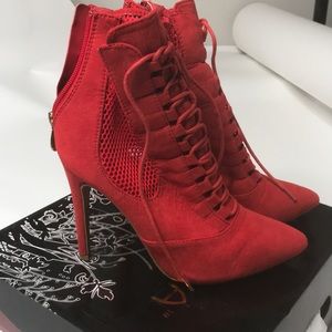 Red Booties 💕💕